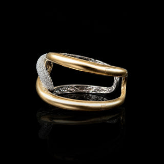 Pavé Lab Grown Diamond Interlocking Bangle Bracelet