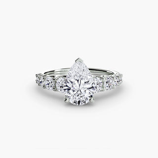 Graduated Round U-Prong Diamond Band Engagement Ring