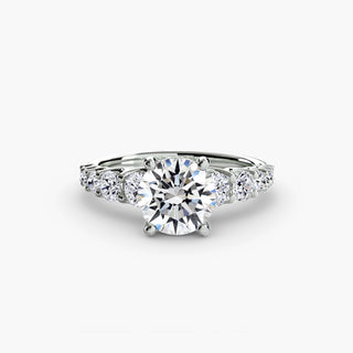 Graduated Round U-Prong Diamond Band Engagement Ring