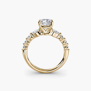 || #metal_yellow gold #diamond shape_cushion