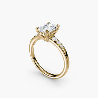 || #metal_yellow gold #diamond shape_radiant