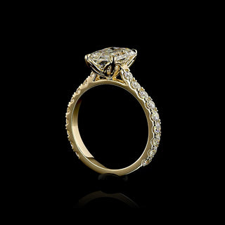 || #diamond shape_emerald #metal_yellow gold
