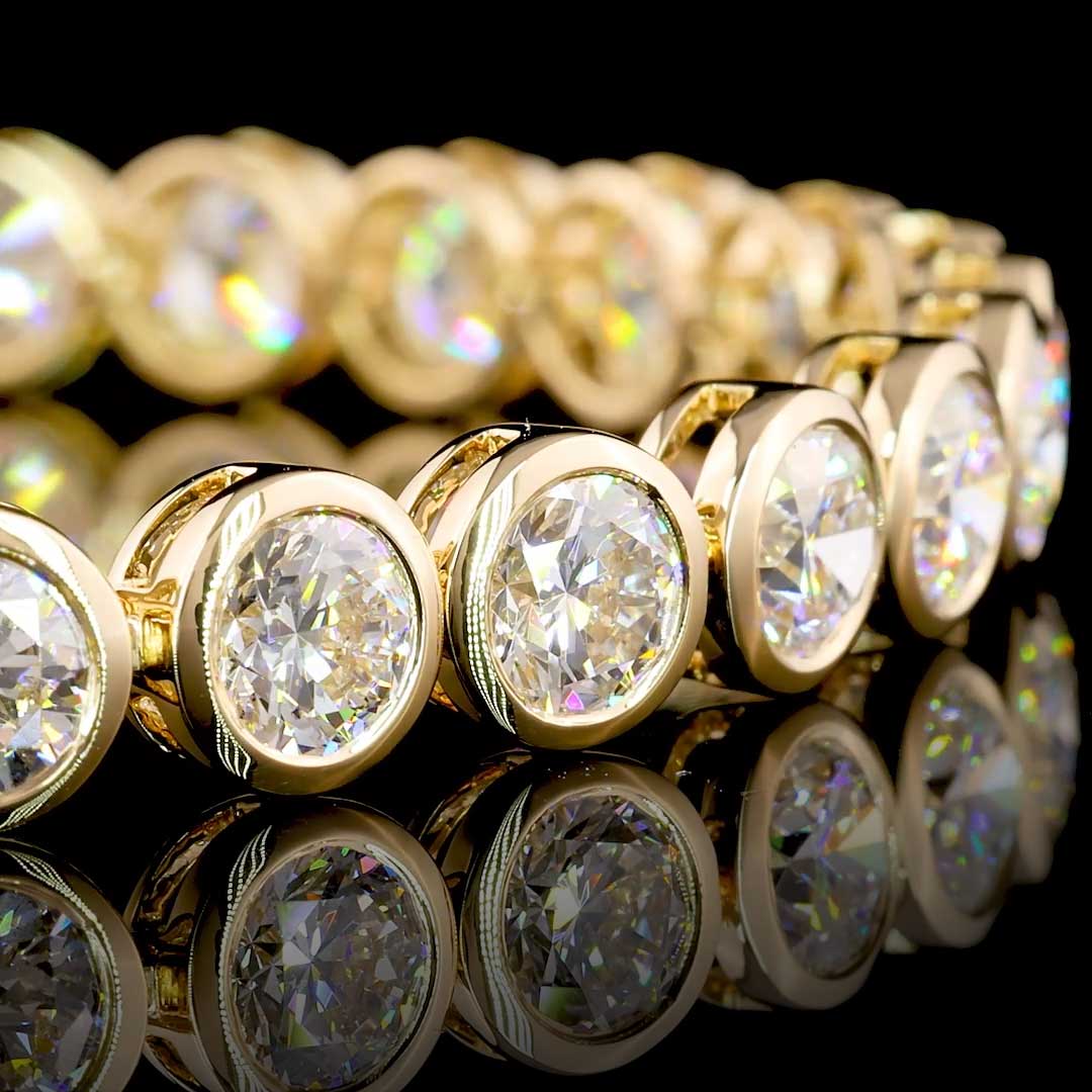 Grande Round Bezel Lab Grown Diamond Tennis Bracelet